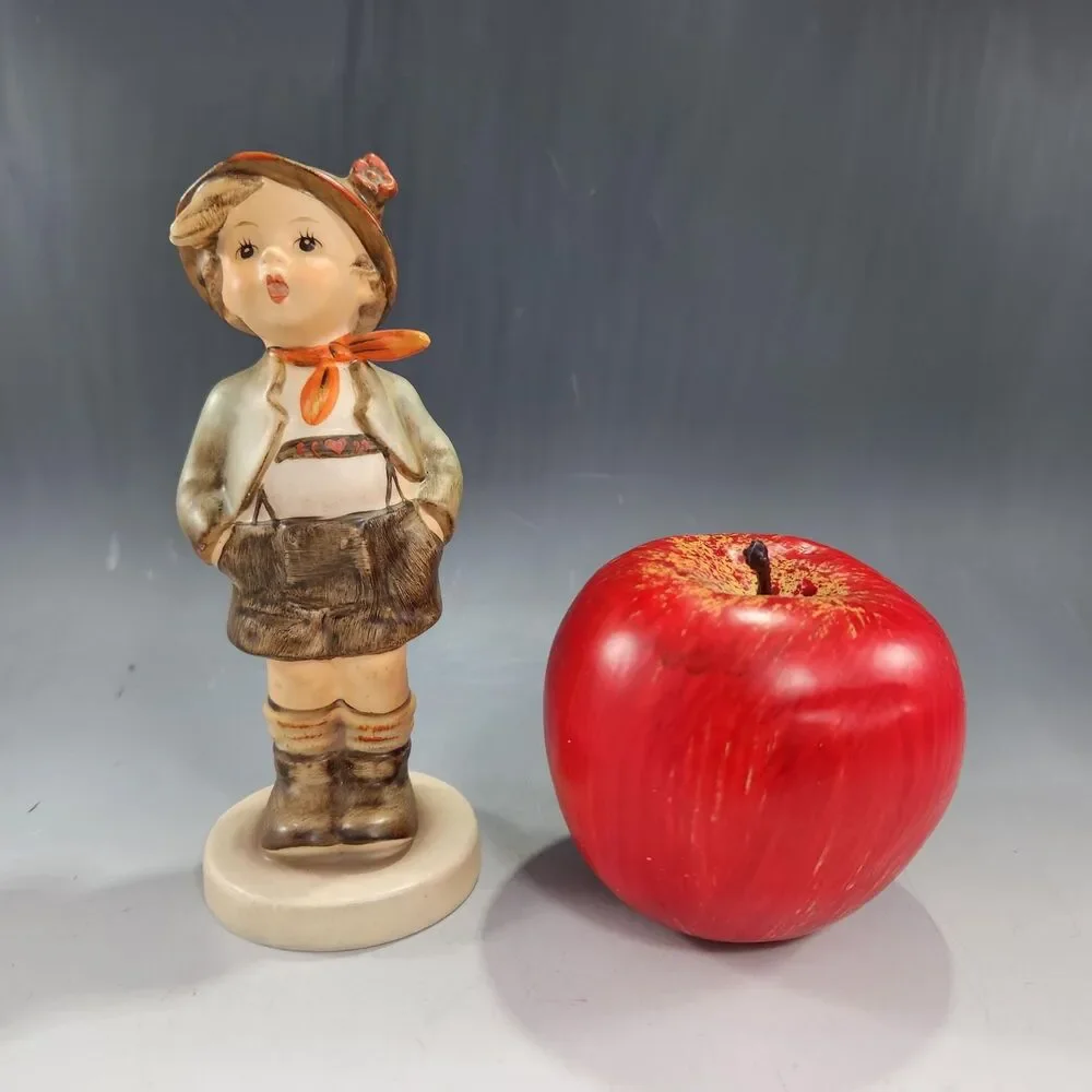 Set 3 Hummel Figurines #128 The Baker #95 Brother #109 Happy Traveler Goebel